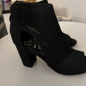 Open toe heeled booties | size 9